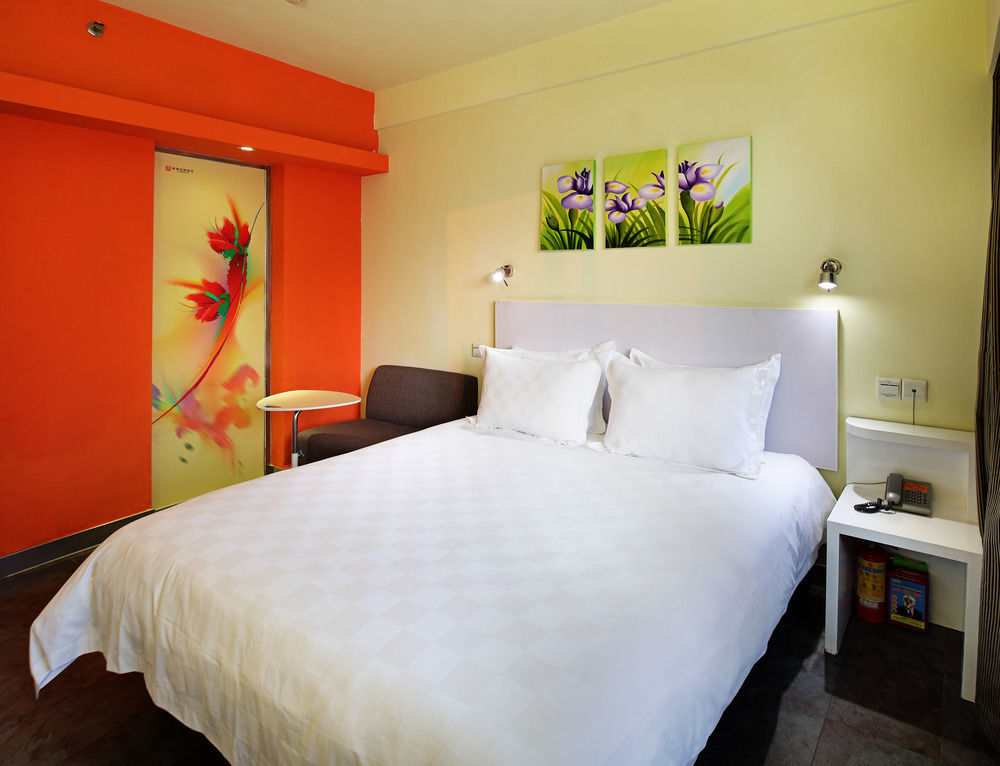 Yile Road Garden Inn Guangzhou Bagian luar foto