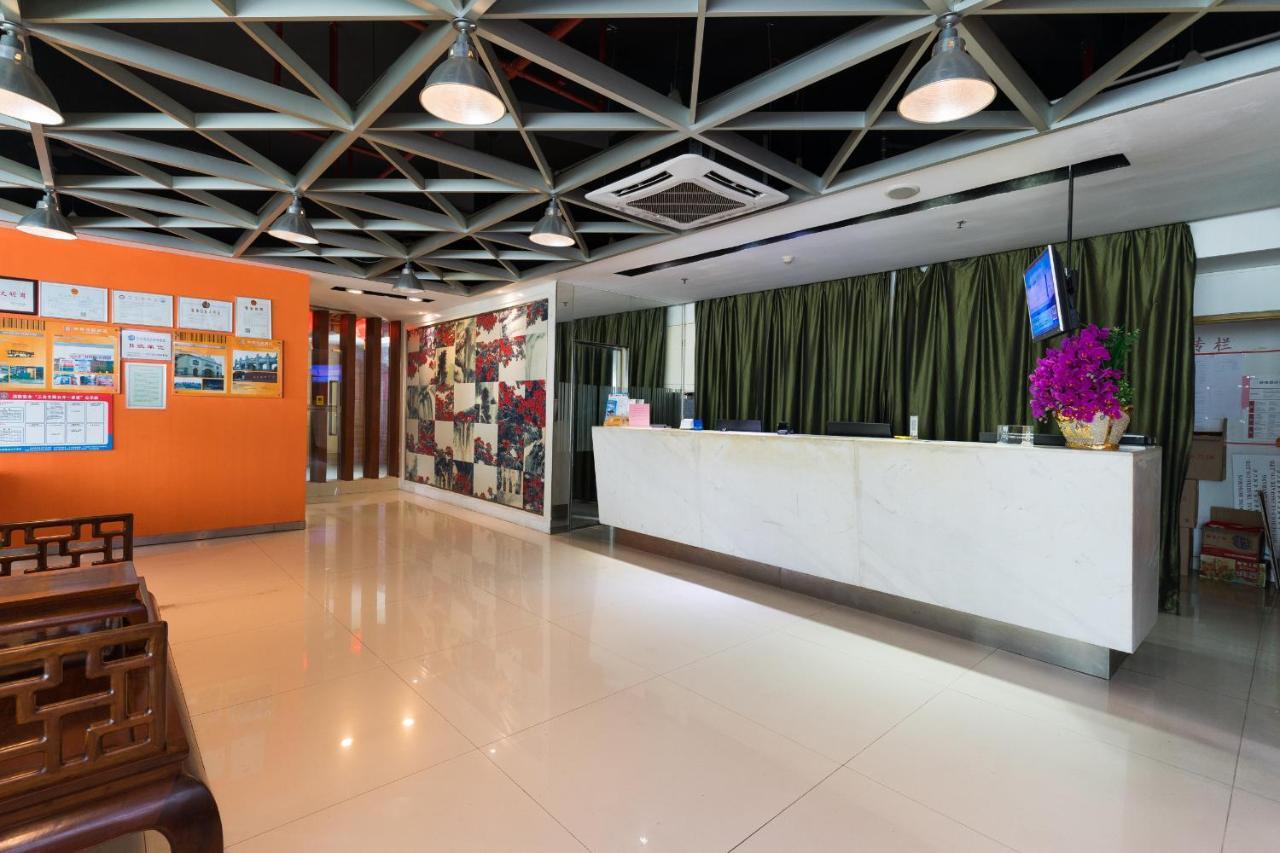 Yile Road Garden Inn Guangzhou Bagian luar foto