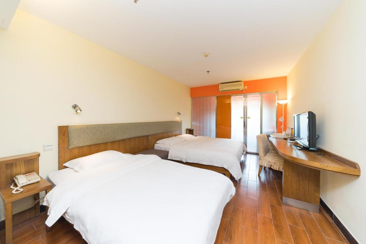 Yile Road Garden Inn Guangzhou Bagian luar foto