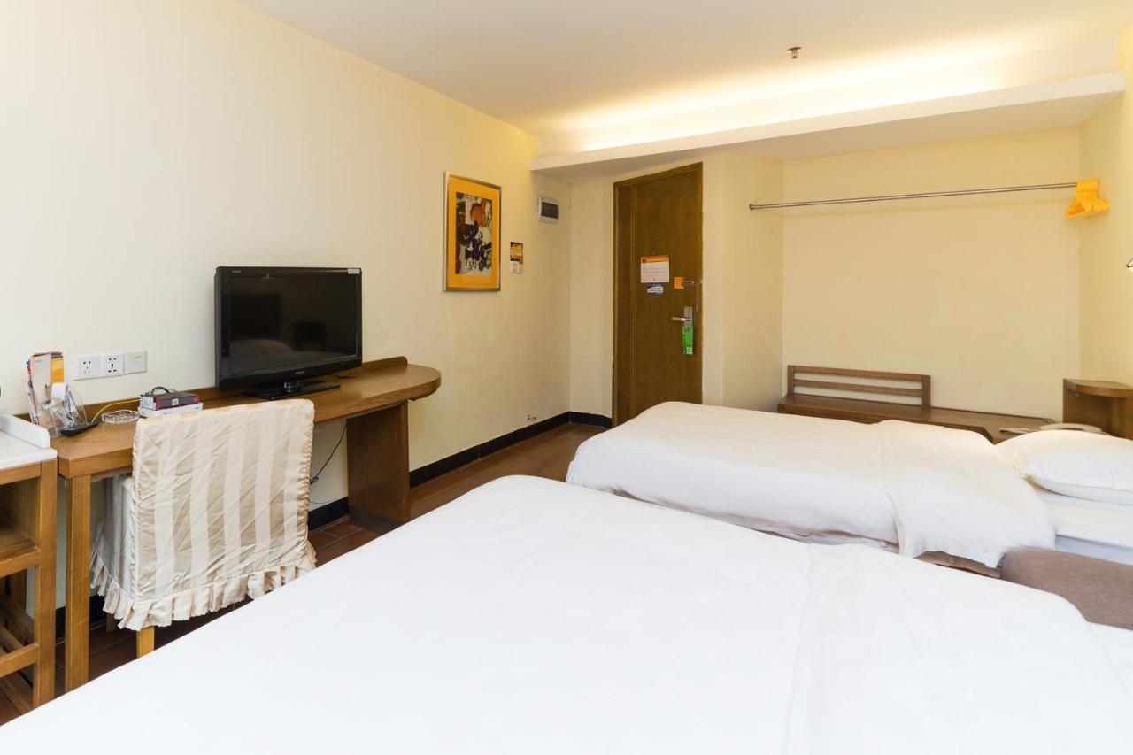 Yile Road Garden Inn Guangzhou Bagian luar foto