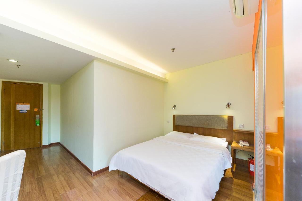 Yile Road Garden Inn Guangzhou Bagian luar foto